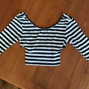 Stripe long sleeve crop top